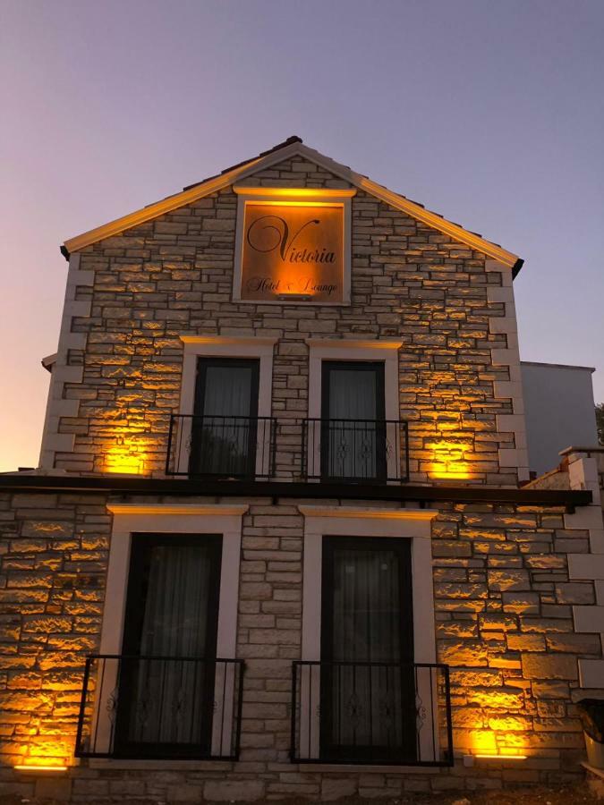 Victoria Hotel And Lounge Foca Exteriér fotografie